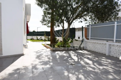 Moradia T4 para Venda em Quelfes