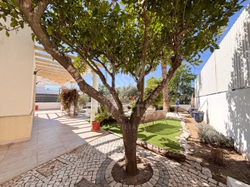 Moradia T4 para Venda em Tavira (Santa Maria e Santiago)