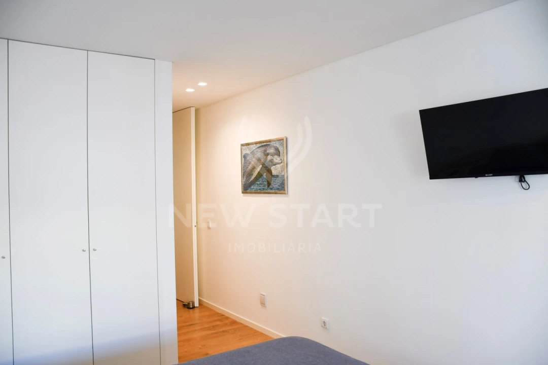 Apartamento T4 para Venda em Olhão Foto 23