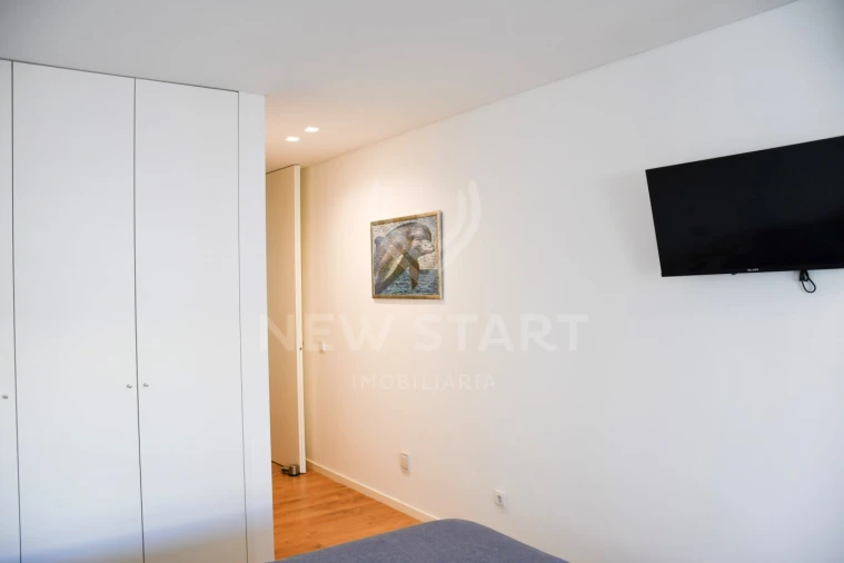 Apartamento T4 para Venda em Olhão Foto 23