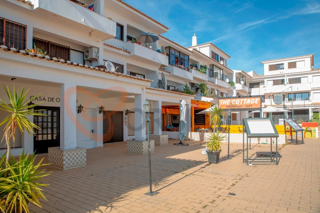 Loja para Venda em Albufeira e Olhos de Água Foto 1