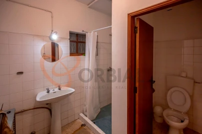 Loja para Venda em Albufeira e Olhos de Água