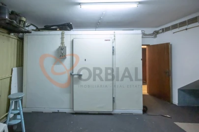 Loja para Venda em Albufeira e Olhos de Água