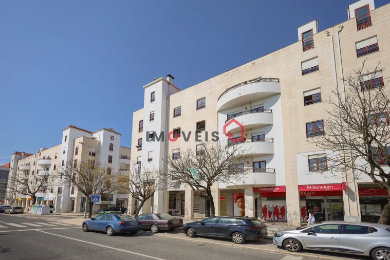 Apartamento T2 para Venda em Marrazes e Barosa Foto 2