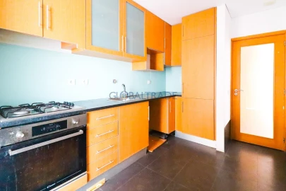 Apartamento T3 para Venda em Foz do Sousa e Covelo