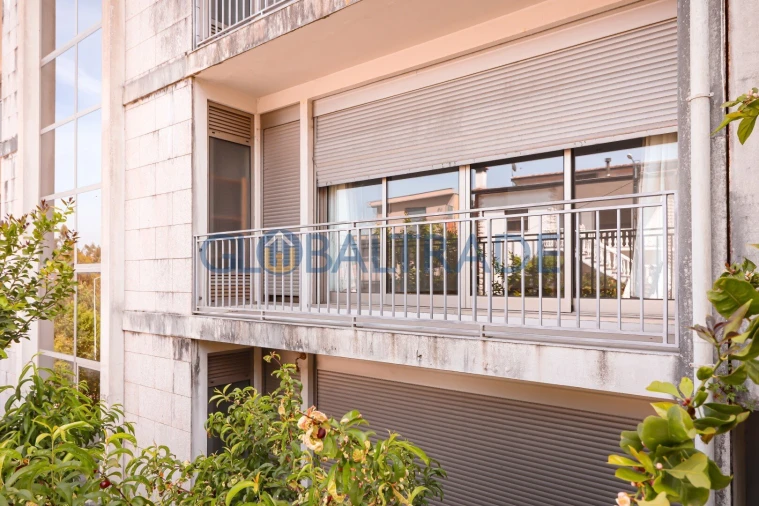 Apartamento T3 para Venda em Foz do Sousa e Covelo Foto 2