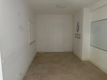 Apartamento T5 para Venda em Alpiarça