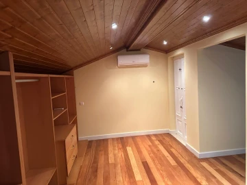 Apartamento T5 para Venda em Alpiarça
