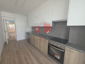 Apartamento T3 para Venda em São Domingos de Benfica