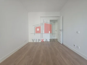 Apartamento T3 para Venda em São Domingos de Benfica