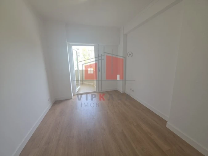 Apartamento T3 para Venda em São Domingos de Benfica Foto 15