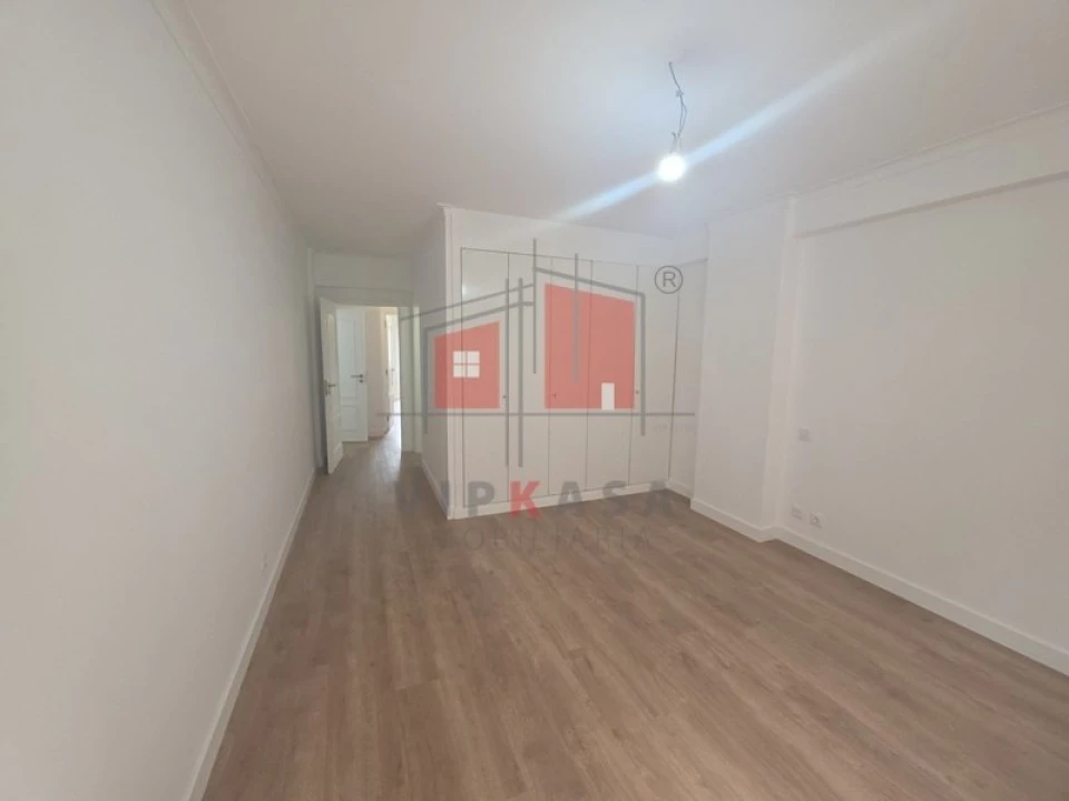 Apartamento T3 para Venda em São Domingos de Benfica Foto 12