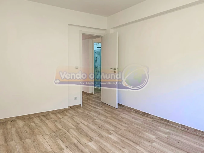 Apartamento T3 para Venda em Vila Franca de Xira Foto 10
