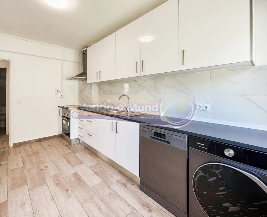 Apartamento T3 para Venda em Vila Franca de Xira Foto 3