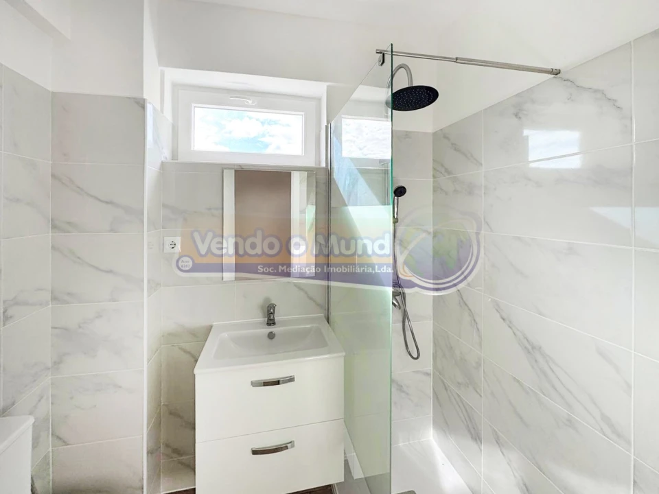 Apartamento T3 para Venda em Vila Franca de Xira Foto 11