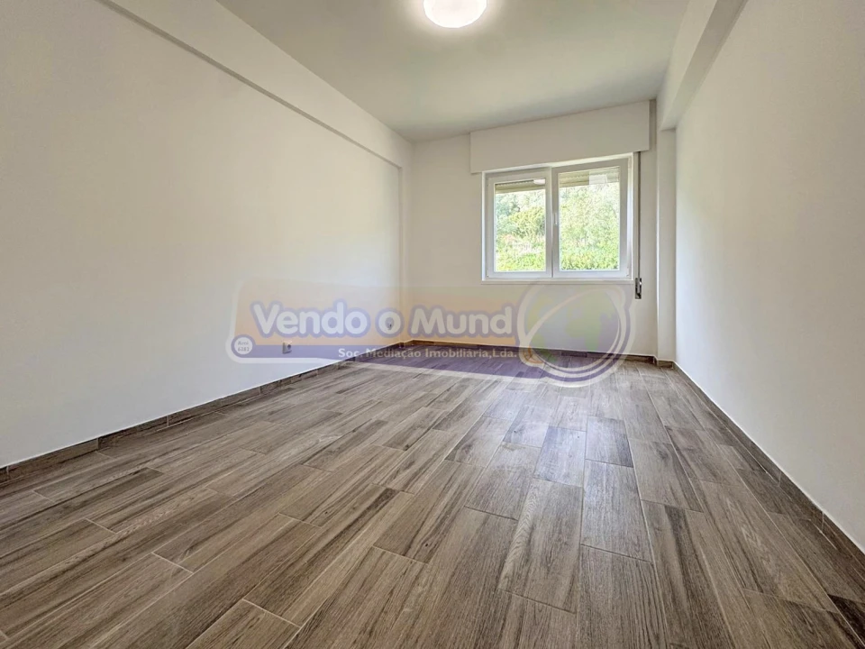 Apartamento T3 para Venda em Vila Franca de Xira Foto 5