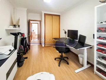 Apartamento T4 para Venda em Benavente