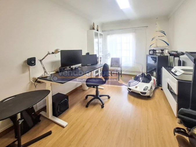 Apartamento T4 para Venda em Benavente Foto 16