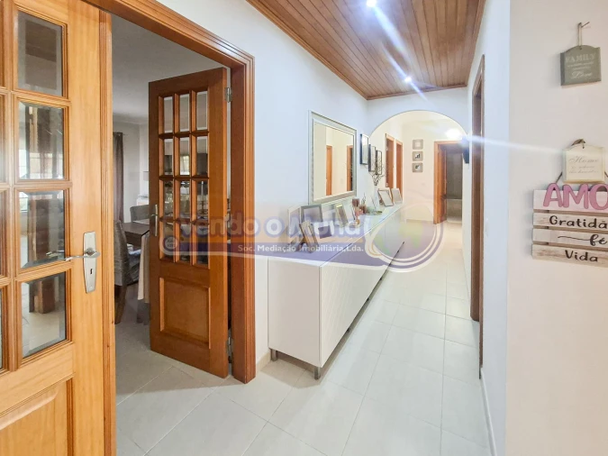 Apartamento T4 para Venda em Benavente Foto 5