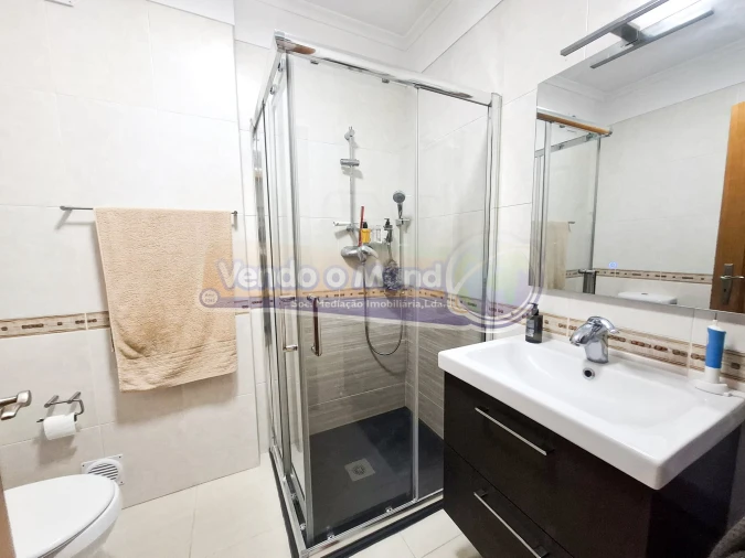 Apartamento T4 para Venda em Benavente Foto 14