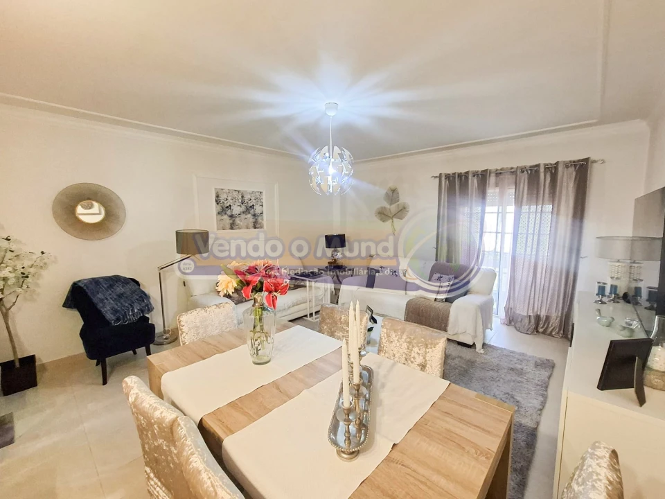 Apartamento T4 para Venda em Benavente Foto 4