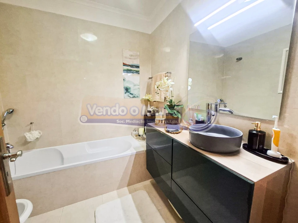 Apartamento T4 para Venda em Benavente Foto 10