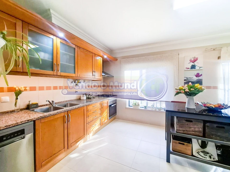 Apartamento T4 para Venda em Benavente Foto 5