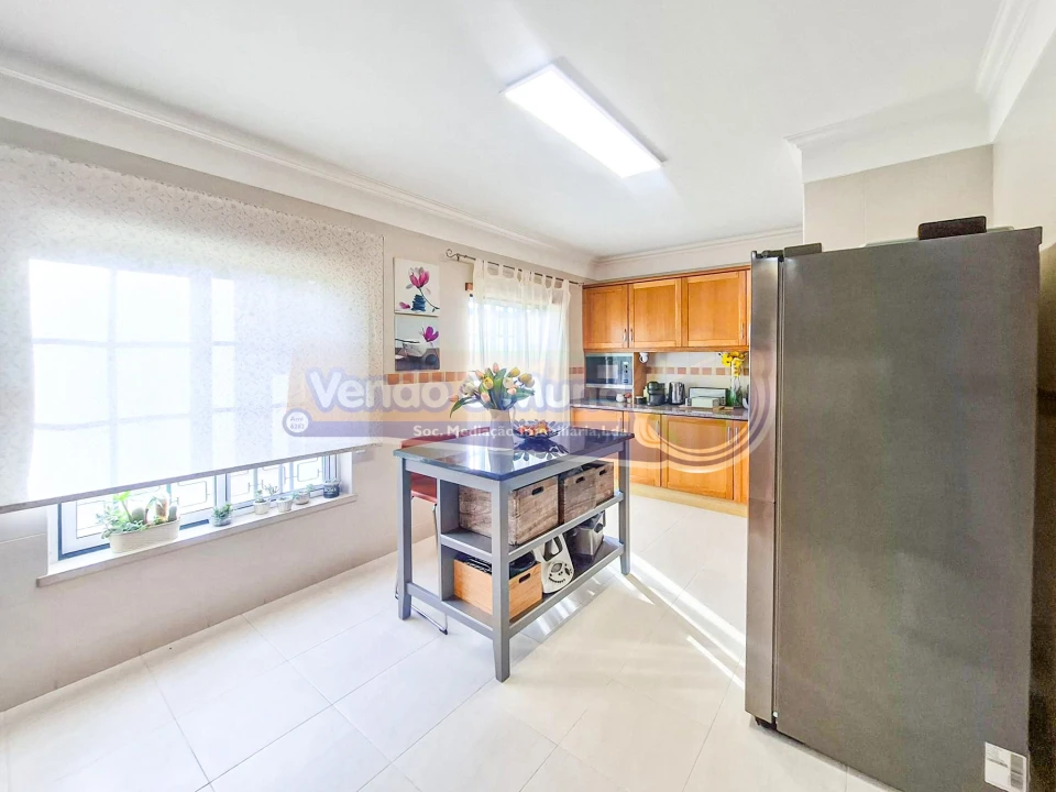 Apartamento T4 para Venda em Benavente Foto 7