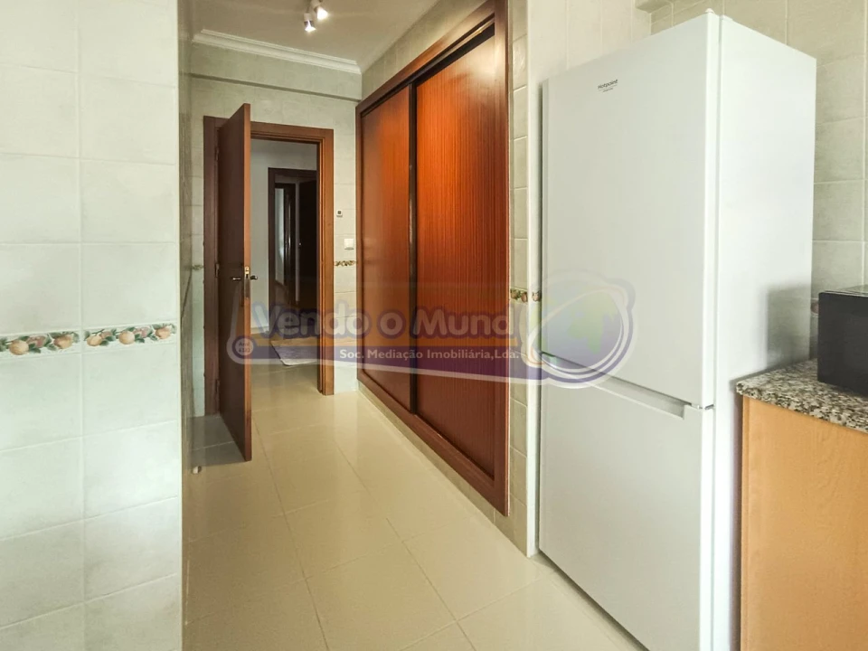 Apartamento T3 para Venda em Benavente Foto 8