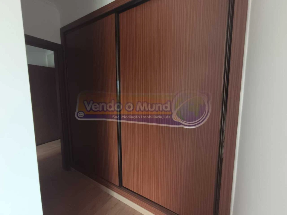 Apartamento T3 para Venda em Benavente Foto 15