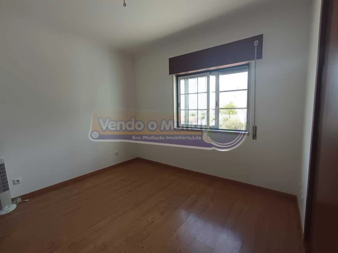 Apartamento T3 para Venda em Benavente Foto 17