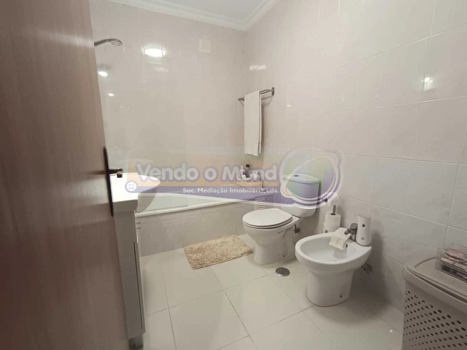 Apartamento T3 para Venda em Benavente Foto 6
