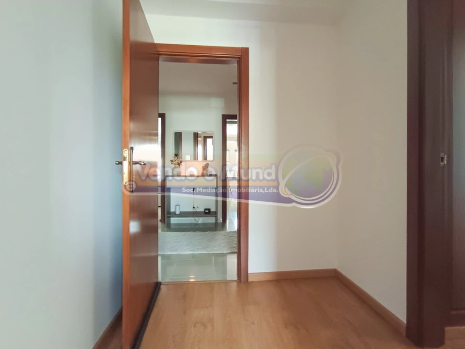 Apartamento T3 para Venda em Benavente Foto 16