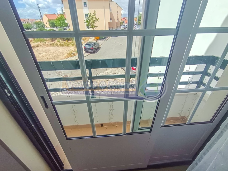 Apartamento T3 para Venda em Benavente Foto 14