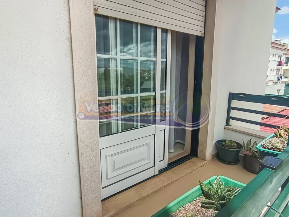 Apartamento T3 para Venda em Benavente Foto 3