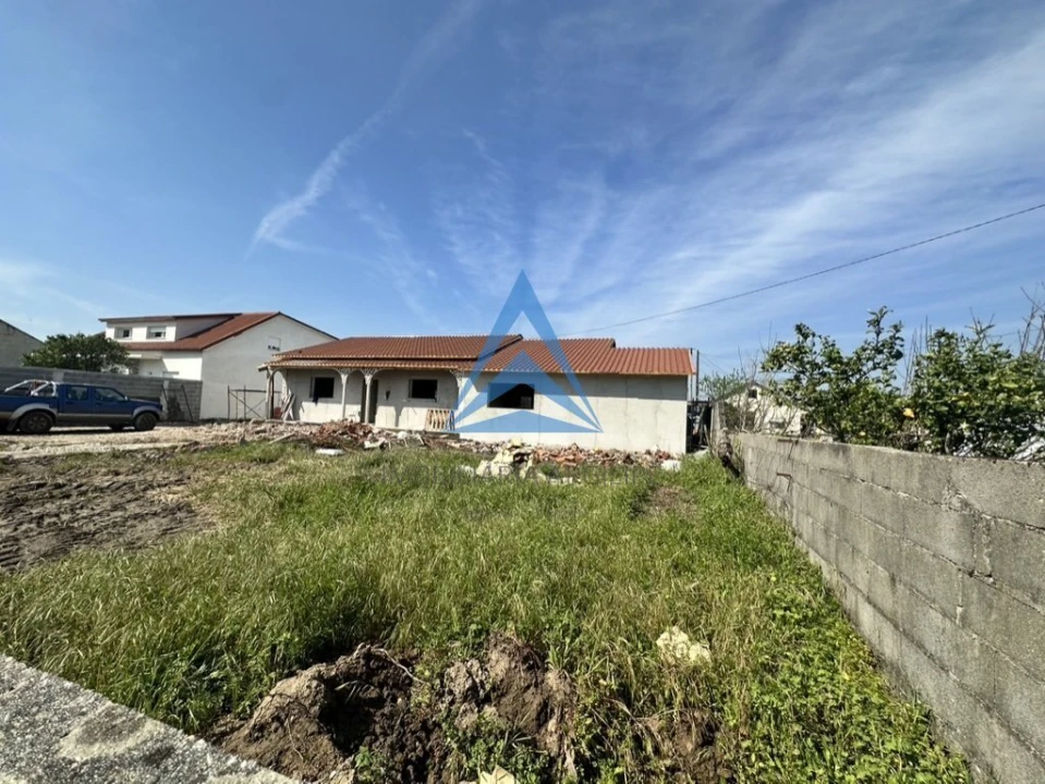 Moradia T5 para Venda em Pelariga Foto 7