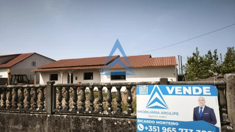 Moradia T5 para Venda em Pelariga