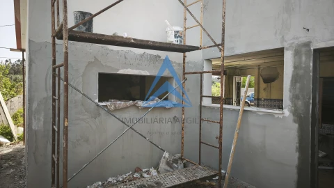 Moradia T5 para Venda em Pelariga