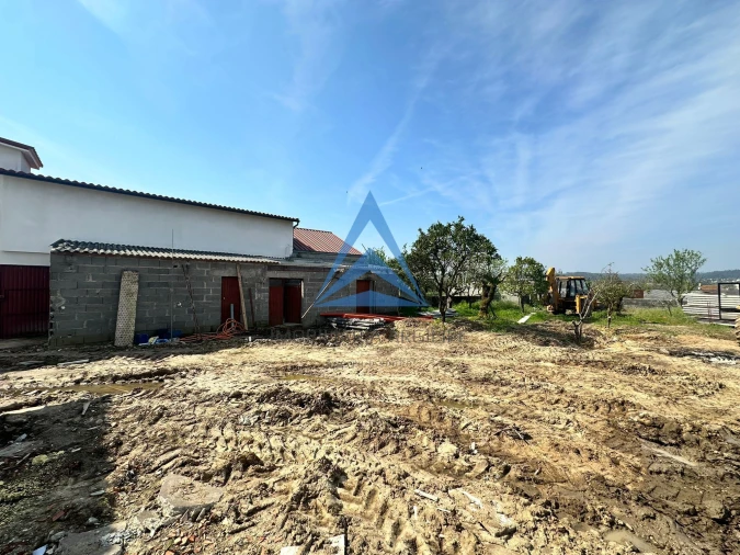 Moradia T5 para Venda em Pelariga Foto 9