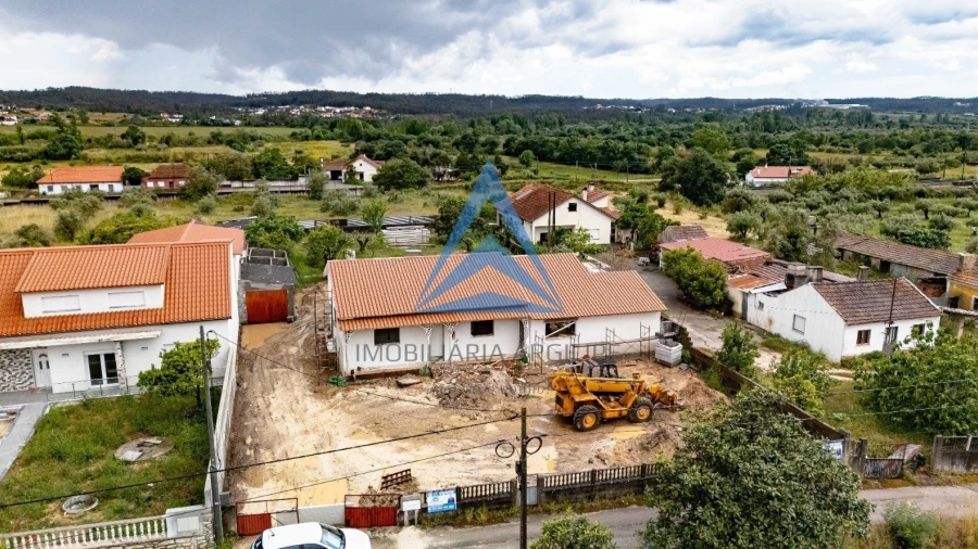 Moradia T5 para Venda em Pelariga