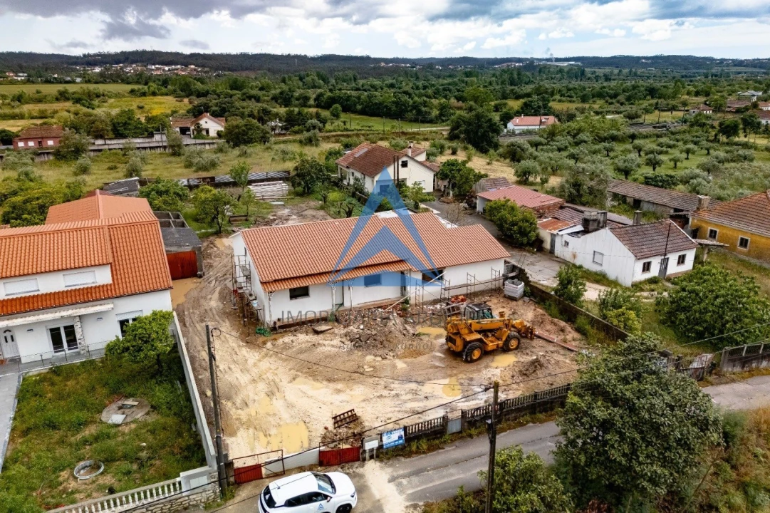 Moradia T5 para Venda em Pelariga Foto 16