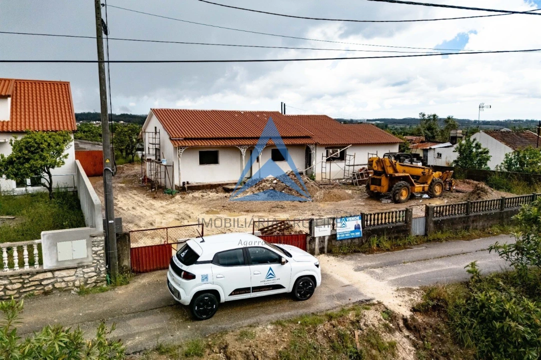 Moradia T5 para Venda em Pelariga Foto 11