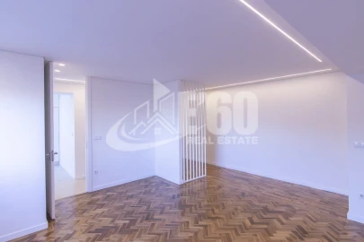 Apartamento T4 para Venda em Cedofeita, Santo Ildefonso, Sé, Miragaia, São Nicolau e Vitória