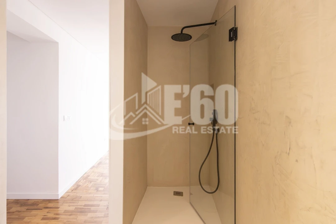 Apartamento T4 para Venda em Cedofeita, Santo Ildefonso, Sé, Miragaia, São Nicolau e Vitória Foto 19