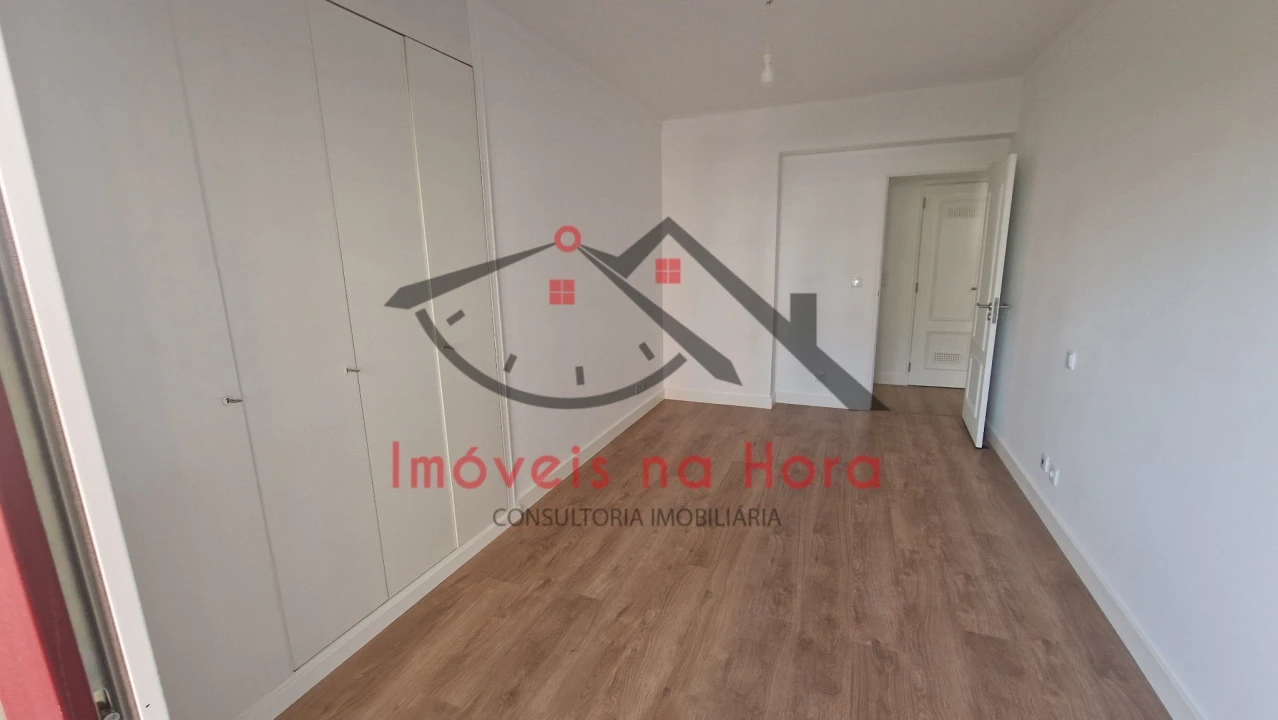 Apartamento T3 para Venda em São Domingos de Benfica Foto 10
