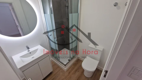 Apartamento T3 para Venda em São Domingos de Benfica