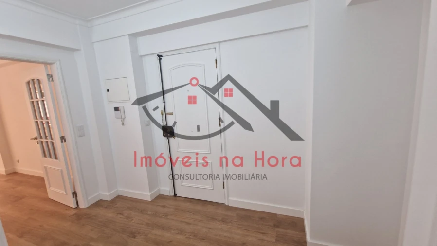 Apartamento T3 para Venda em São Domingos de Benfica Foto 15