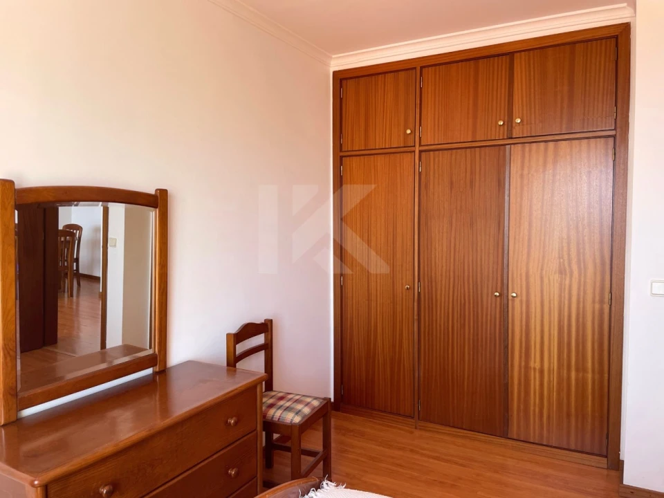 Apartamento T1 para Venda em Caniço Foto 8