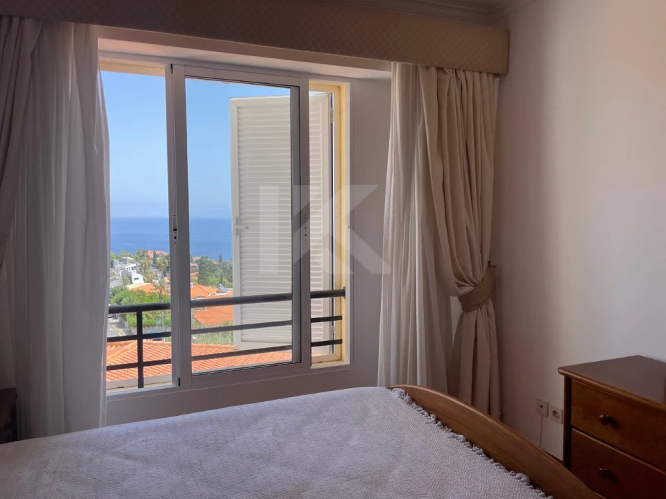 Apartamento T1 para Venda em Caniço Foto 10
