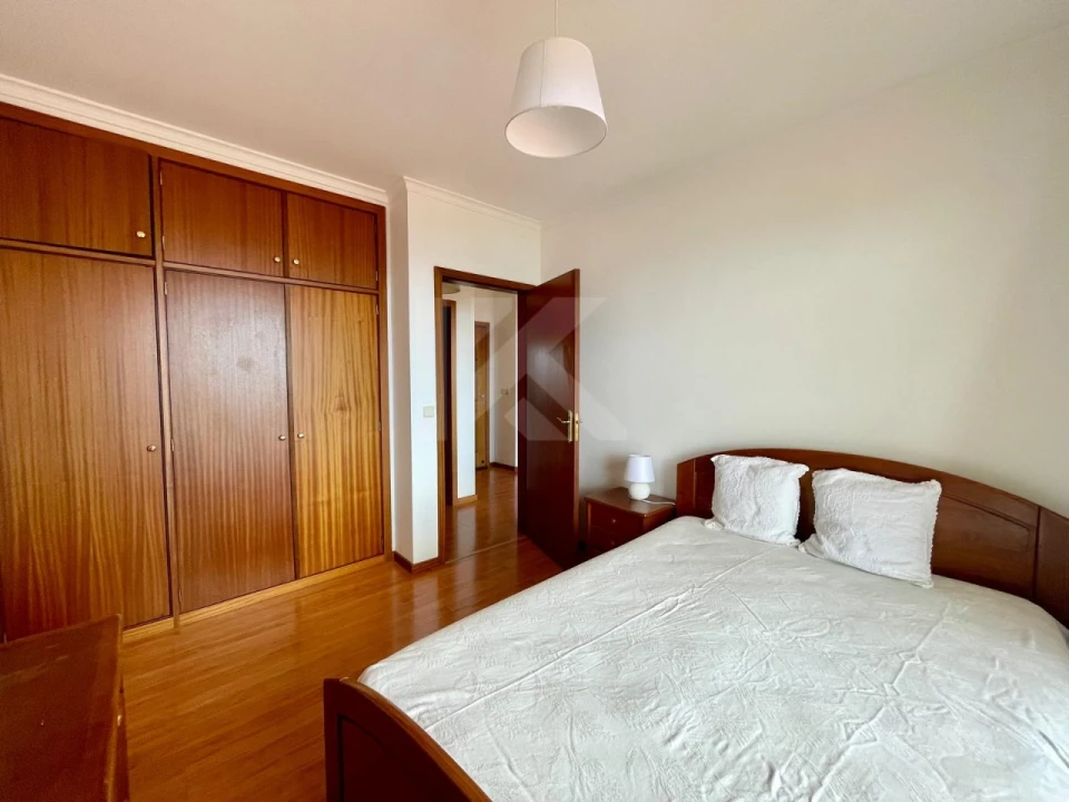 Apartamento T1 para Venda em Caniço Foto 7